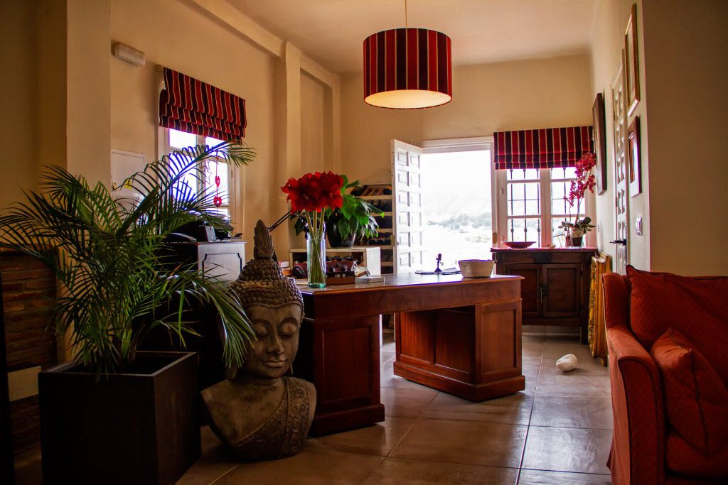 reception-hotel-avalon-nerja