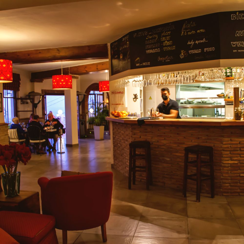 bar-and-restaurant-in-nerja-malaga