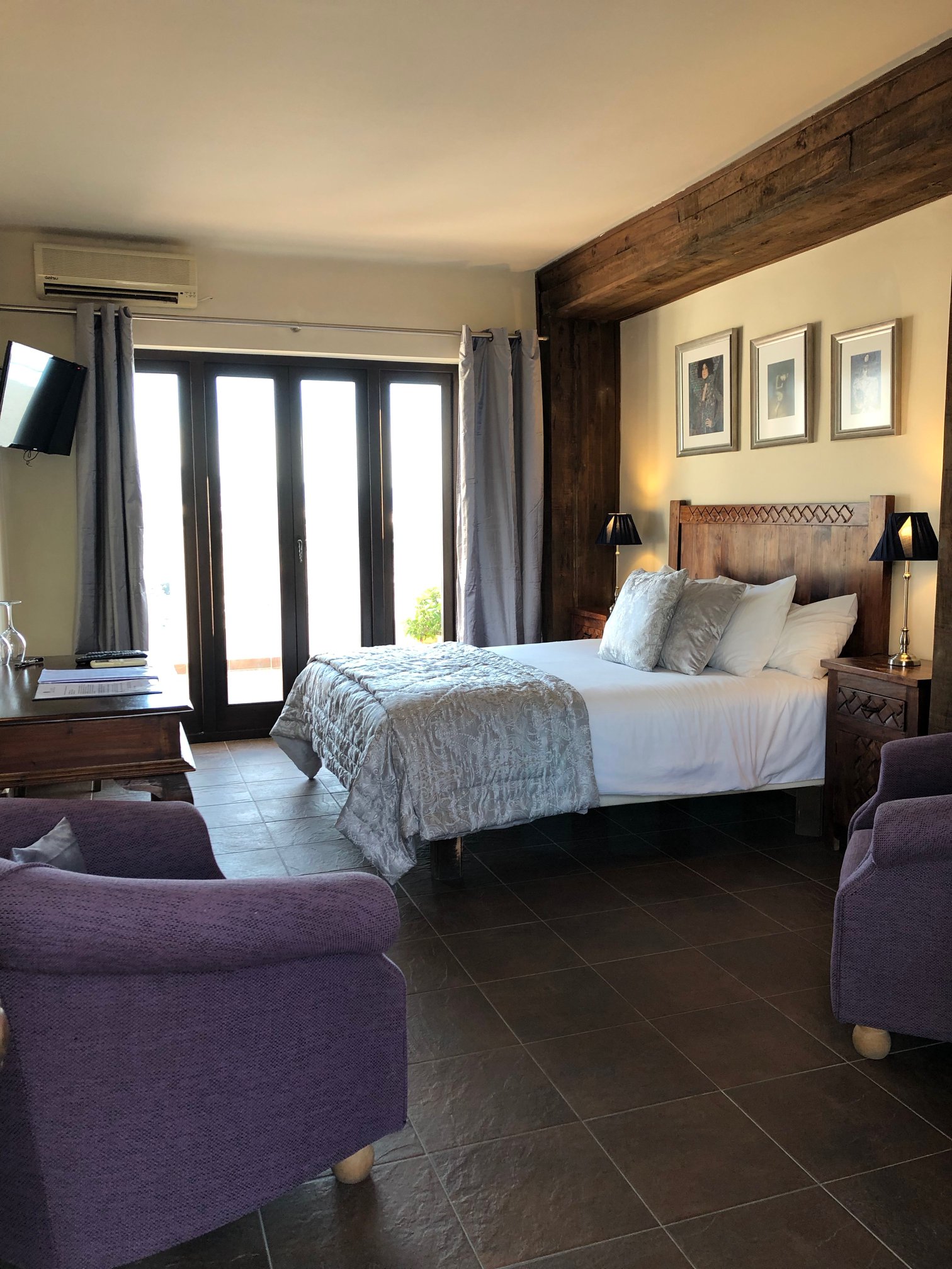 hotel-room-nerja