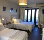 hotelroom-in-nerja-near-beach